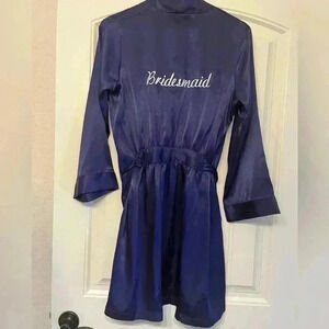 Adorable purple Bridesmaid silky robe with built in belt and pockets, size Small